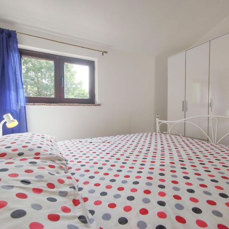 Apartments Morena Rakalj Extérieur photo